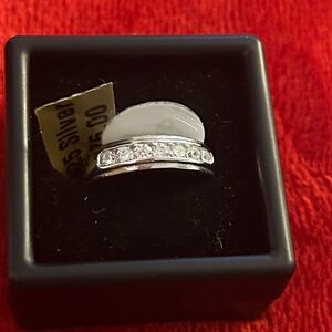 Elegant 925 Sterling Silver Band with CZ Stones size 6